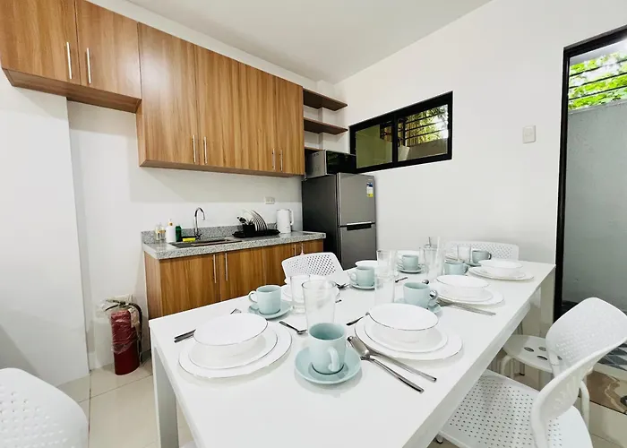 Casa vacanze Cozy 3br House For Groups With Ac Wifi Free Parking Cebu